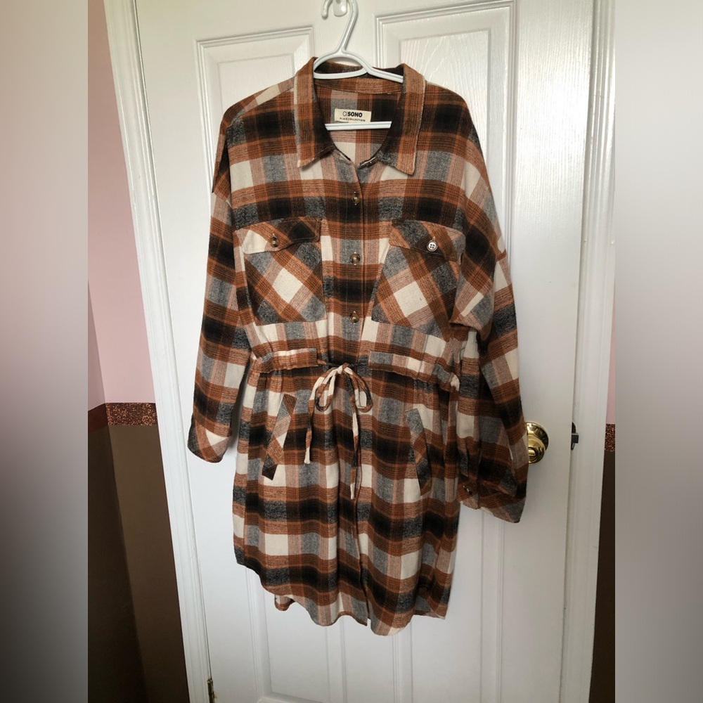 Ci Sono Brown and Cream button up shirt dress. Size XL